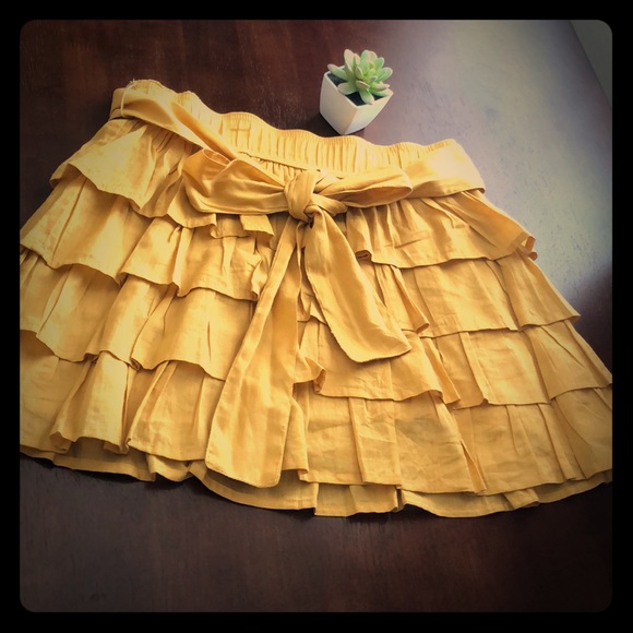 🌞FOREVER 21🧡Frilly Skirt ( lace up drop waist) - Picture 2 of 4